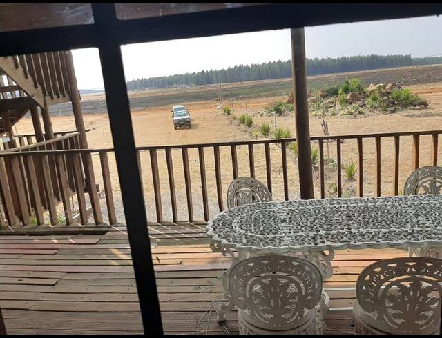 5 BEDROOM HOUSE FOR SALE IN PIET RETIEF